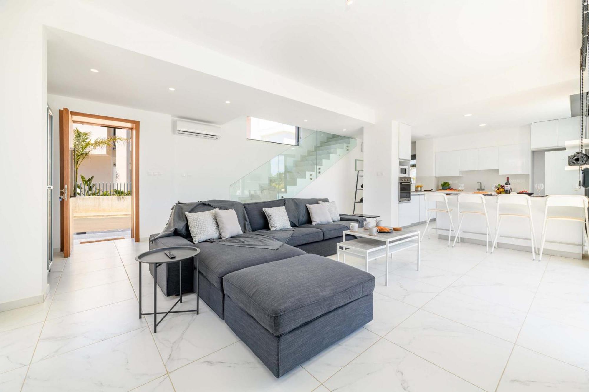 By The Beach - Royal Sapphire Villa Protaras Exterior foto